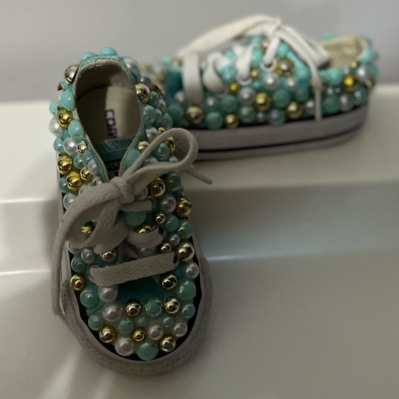 Converse Kids Badazzeled Shoes!!! - Picture 6 of 12